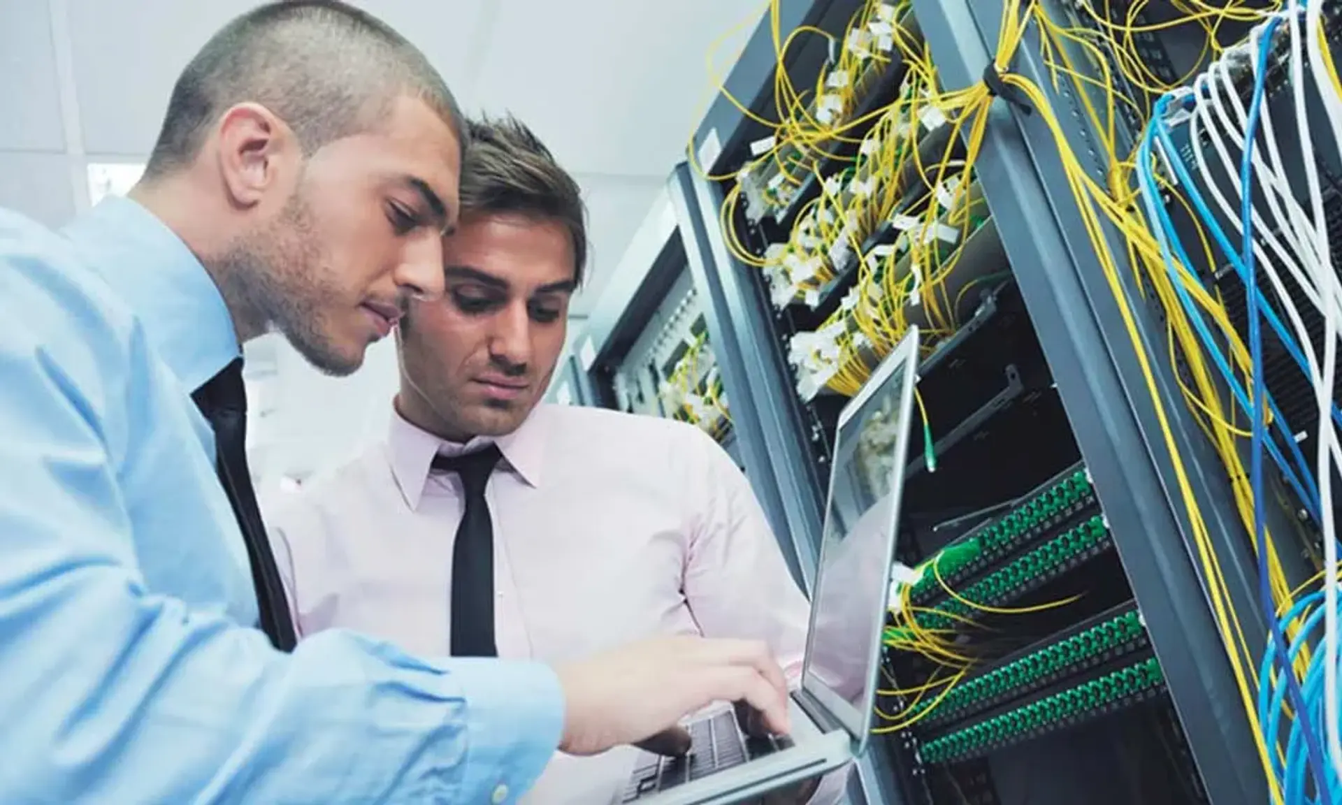 آشنایی با مهارت های پشتیبان شبکه