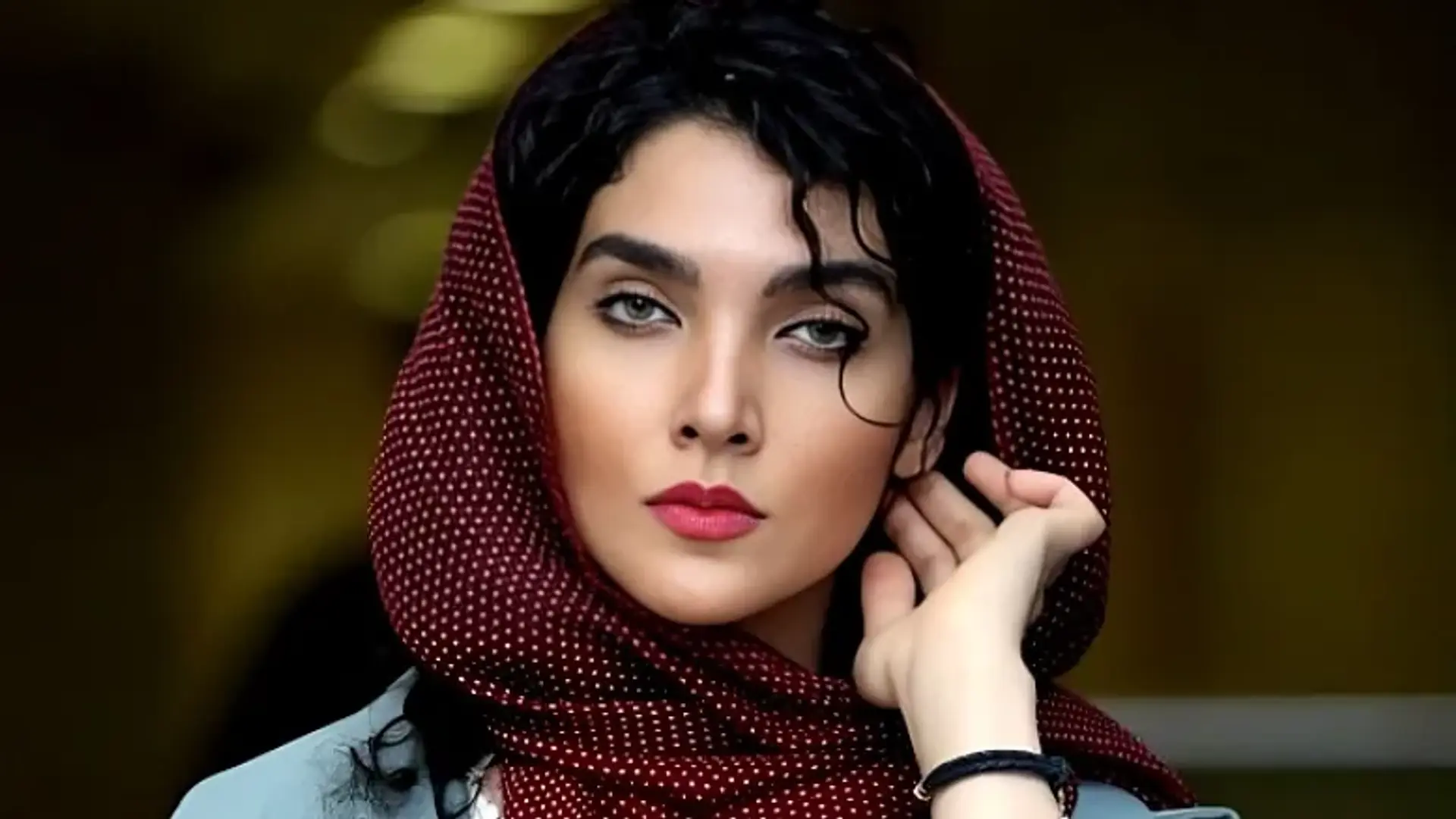 بیوگرافی سارا رسول زاده ؛ از ترمه طلا تا قهوه ترک