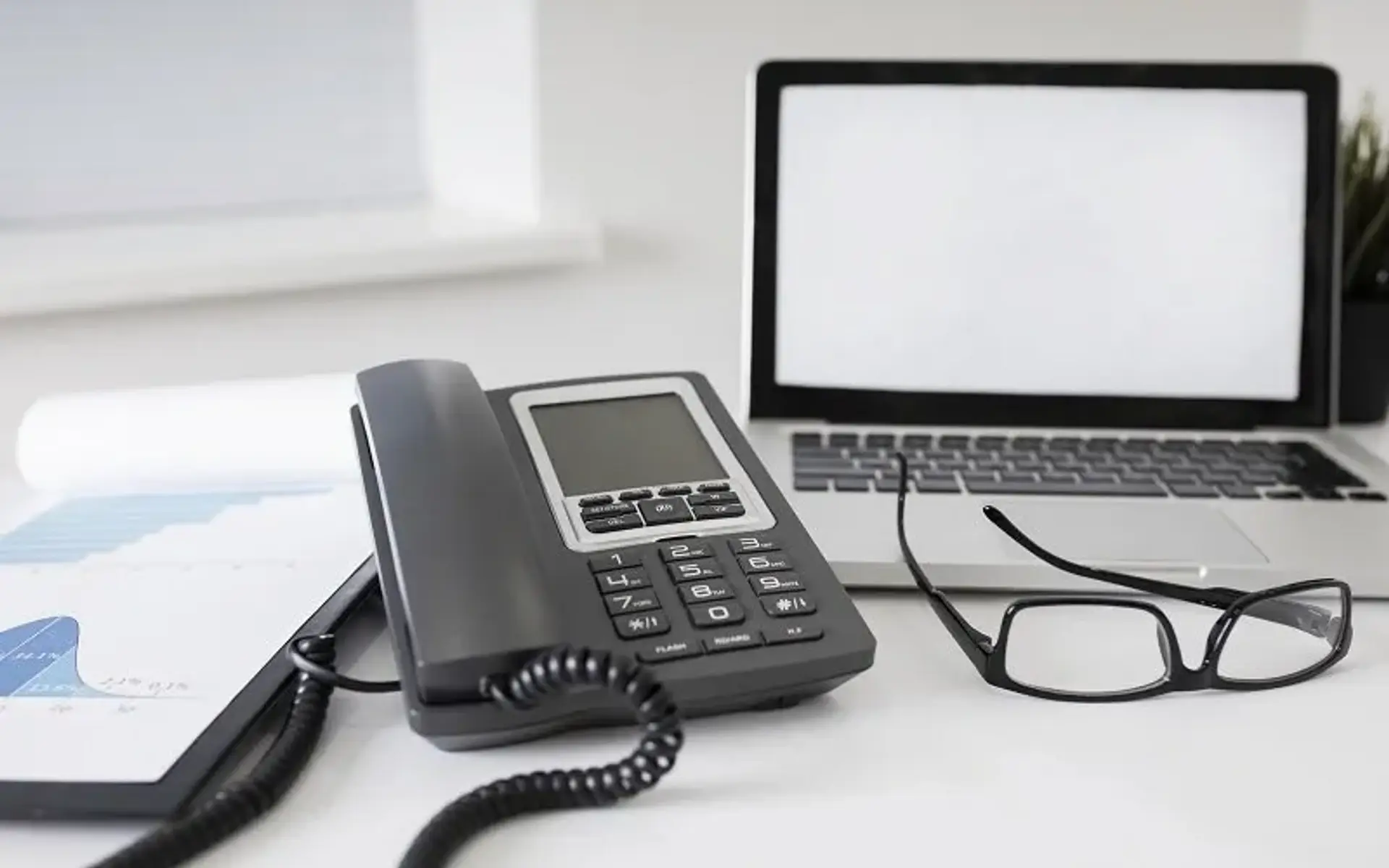 چطور بهترین شرکت خدمات VoIP را انتخاب کنیم؟ + (PDF رایگان چک لیست)