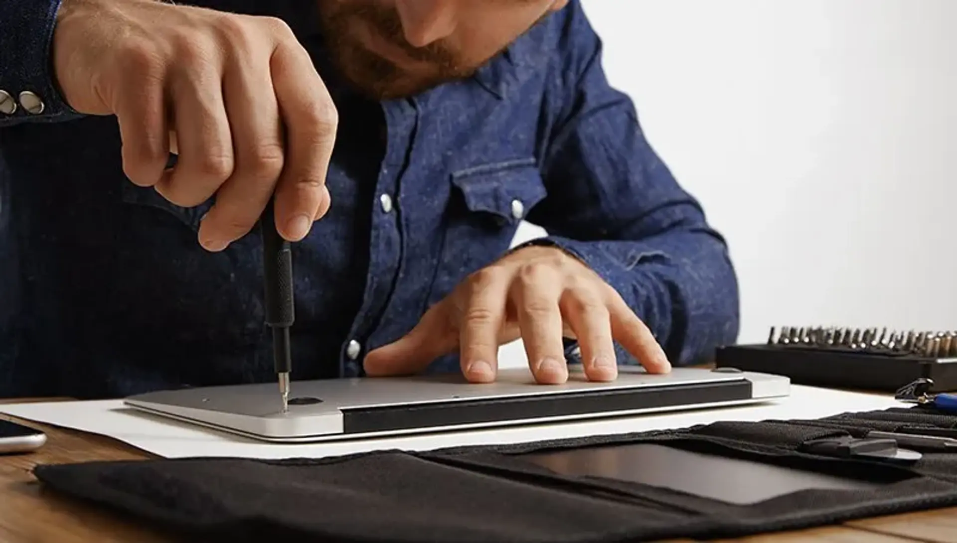 تعمیر مک بوک