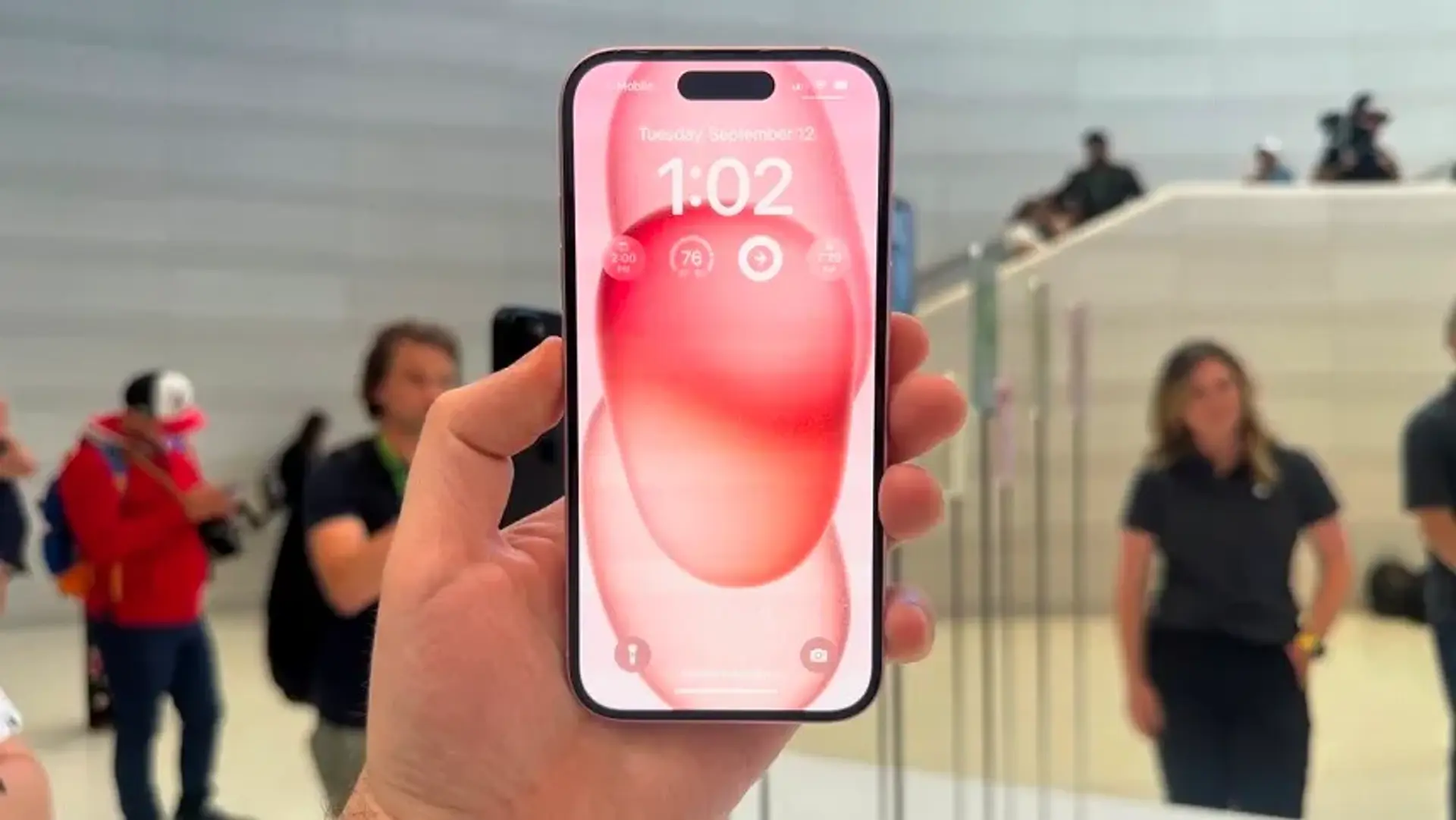 گوشی آیفون 15؛ بررسی 0 تا 100 گوشی Apple iPhone 15