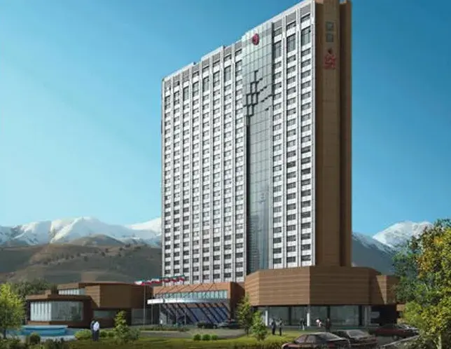 اقامت در تهران و بازدید از کاخ سعدآباد