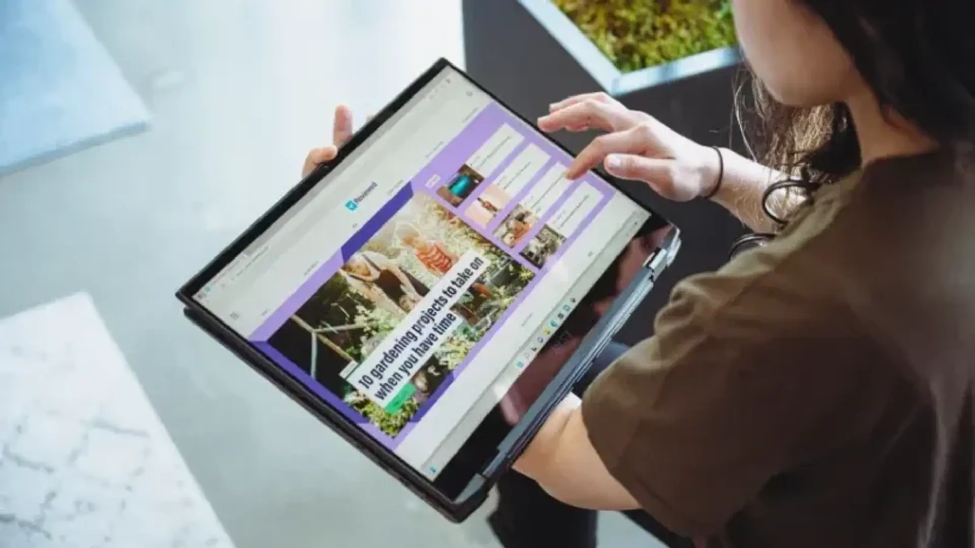 معرفی لپ تاپ ام اس آی سامیت E16 فلیپ مدل A13VFT