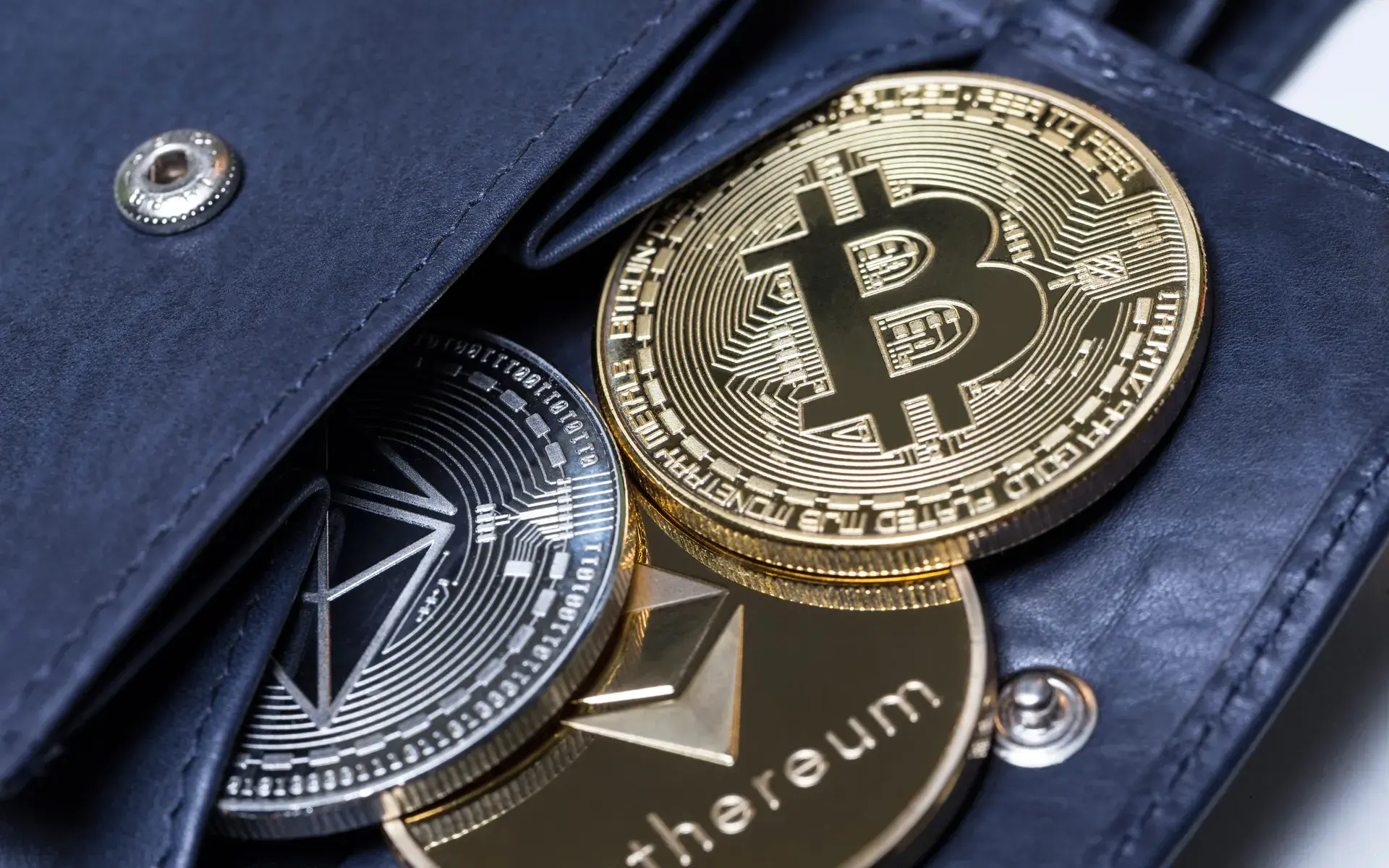 لیست بهترین کیف پول های بیت کوین (Bitcoin Wallet)