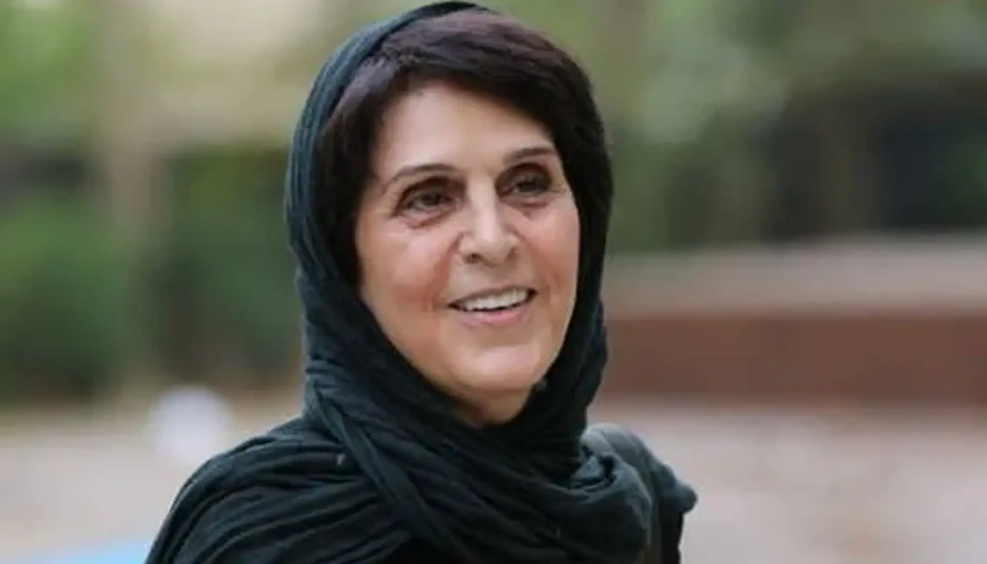 بیوگرافی آهو خردمند؛ زندگی شخصی، کارنامه هنری و حواشی