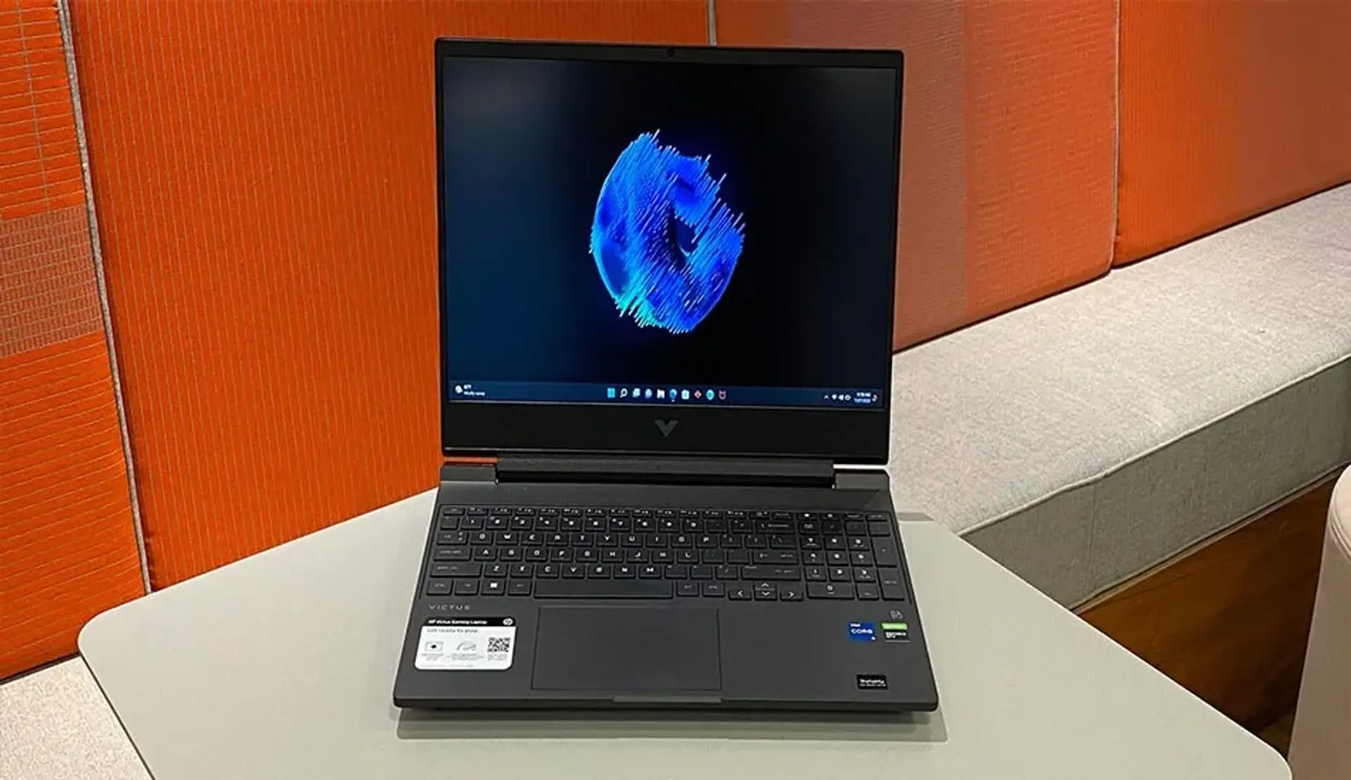 بررسی لپ تاپ HP مدل Victus 15-FA1093DX + تصویر و مشخصات