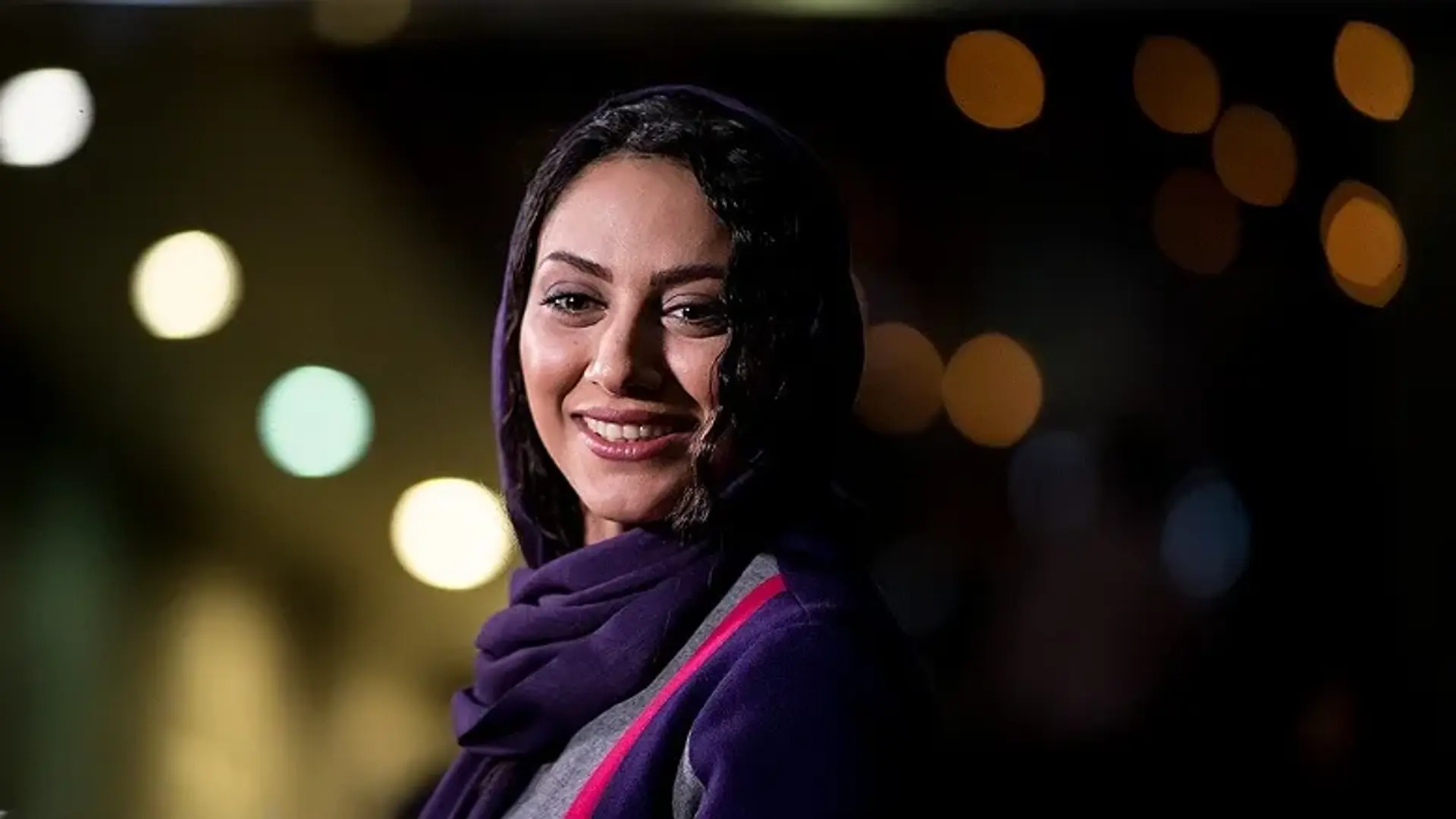 بیوگرافی مونا فرجاد ؛ بررسی زندگی خصوصی، کارنامه هنری و حواشی او