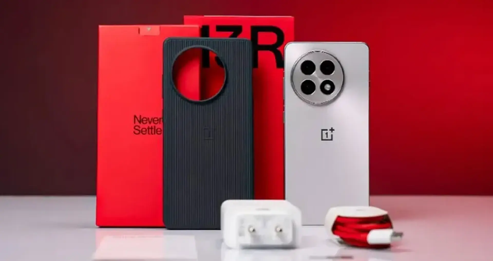 معرفی گوشی وان پلاس OnePlus 13R + قیمت
