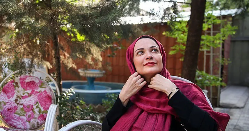 بیوگرافی نسرین نصرتی؛ آشنایی با زندگی خصوصی و فعالیت های فهمیه پایتخت | پلازا