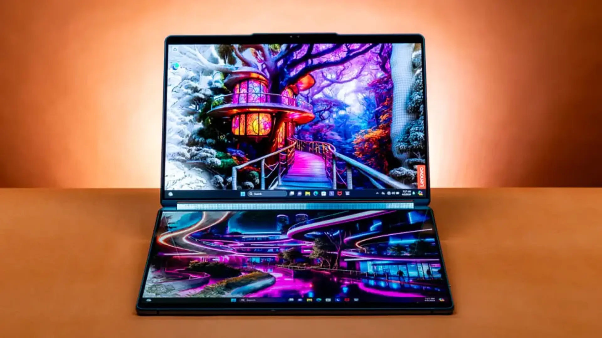 انقلاب لمسی ۲۰۲۵؛ این لپ‌تاپ‌ها آینده را لمس می‌کنند!