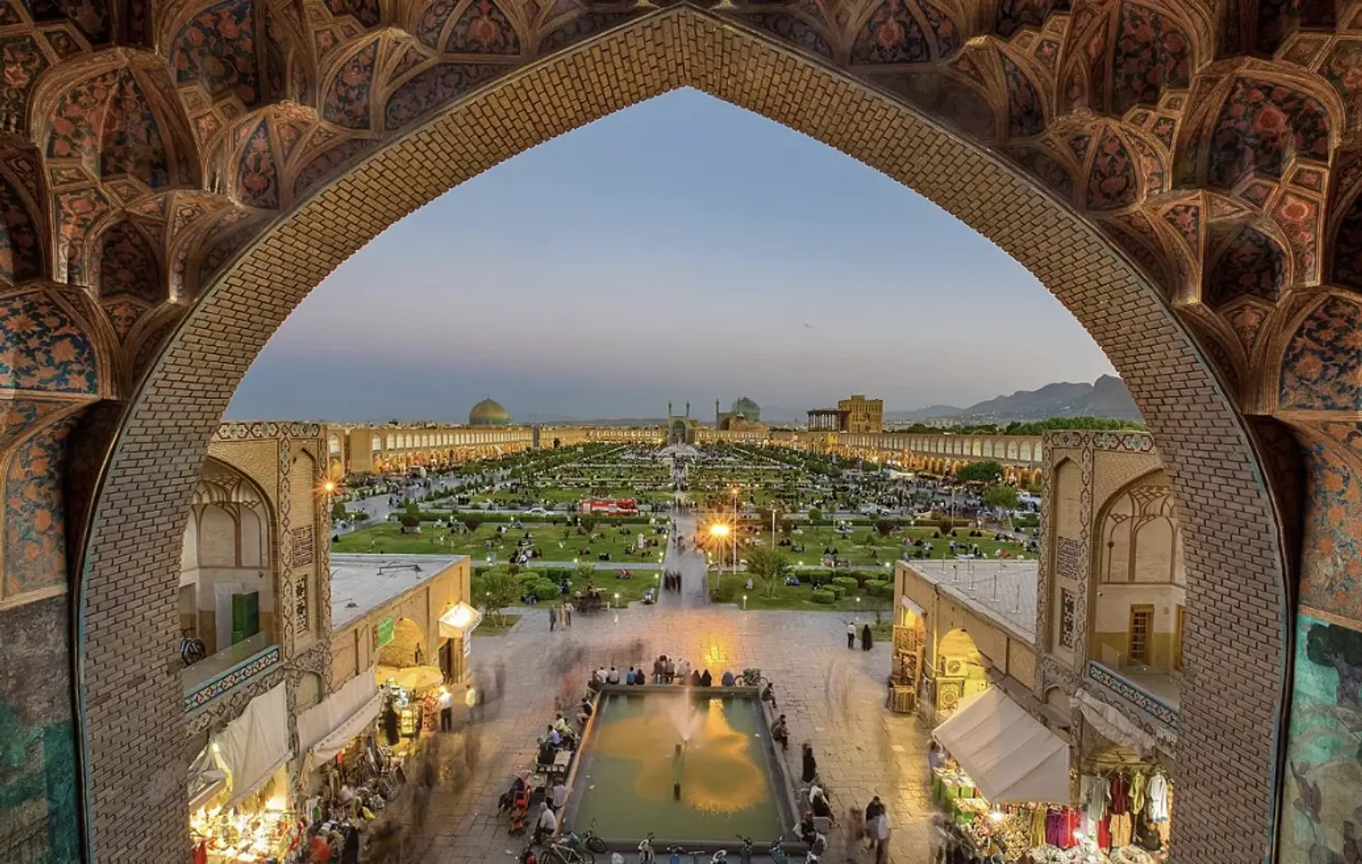 راهنمای کامل اقامت در اصفهان برای تابستان