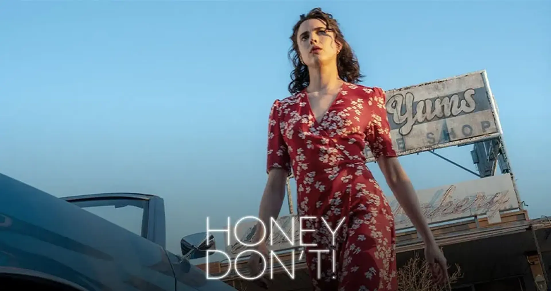 معرفی فیلم هانی انجام نده (Honey Don't!)؛ بررسی داستان و بازیگران