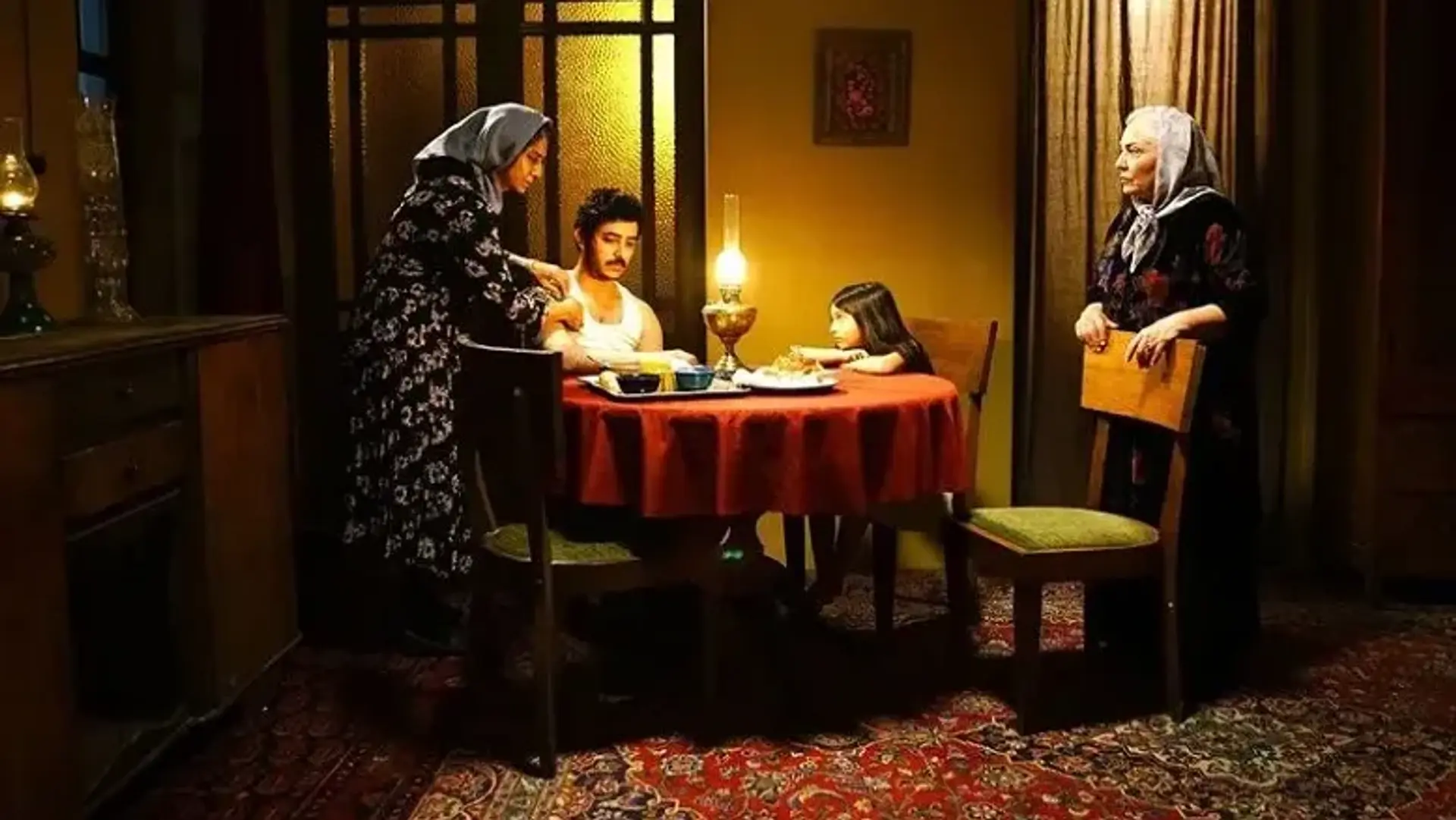 تصاویری از استایل شیک بازیگران و عوامل  فیلم «آدم فروش» در مراسم اکران خصوصی  1