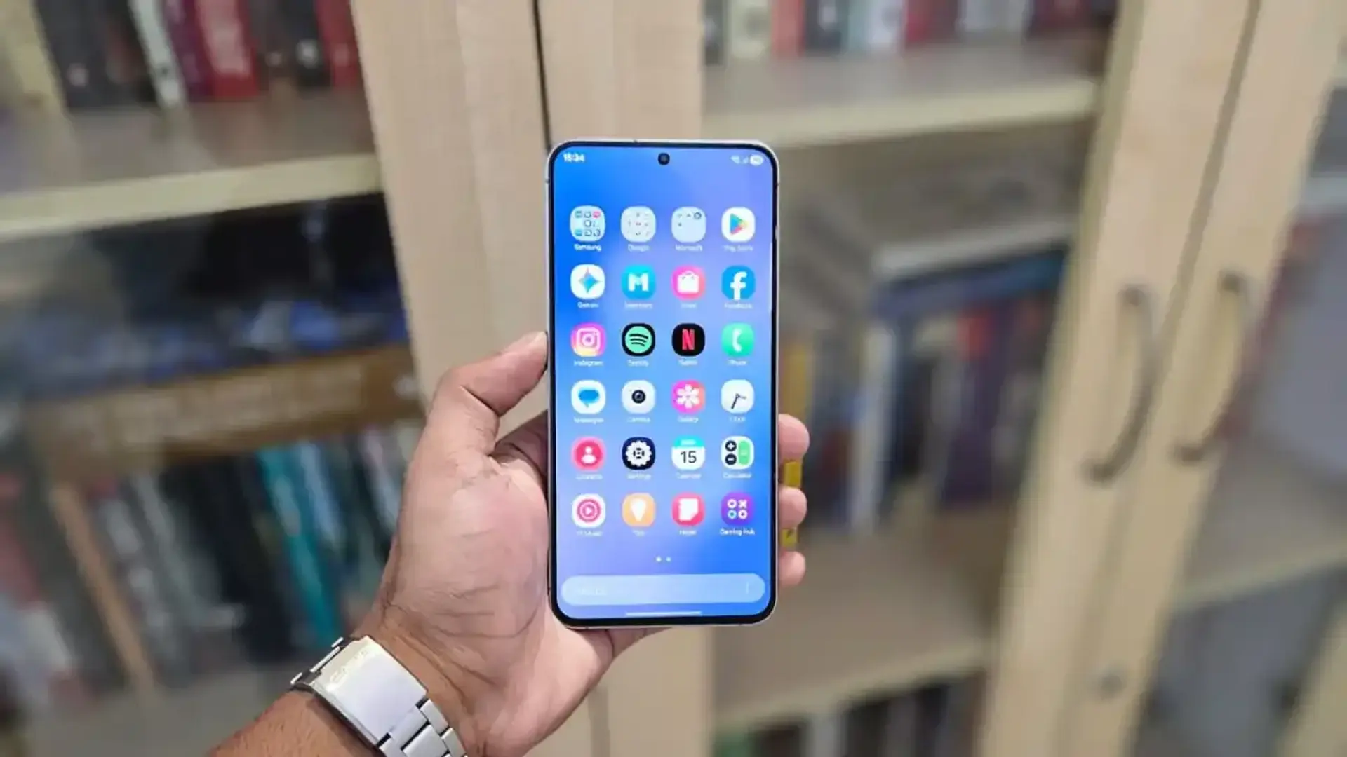 جهانی شدن One UI 8؛ گلکسی S25 با اندروید 16 متحول شد!