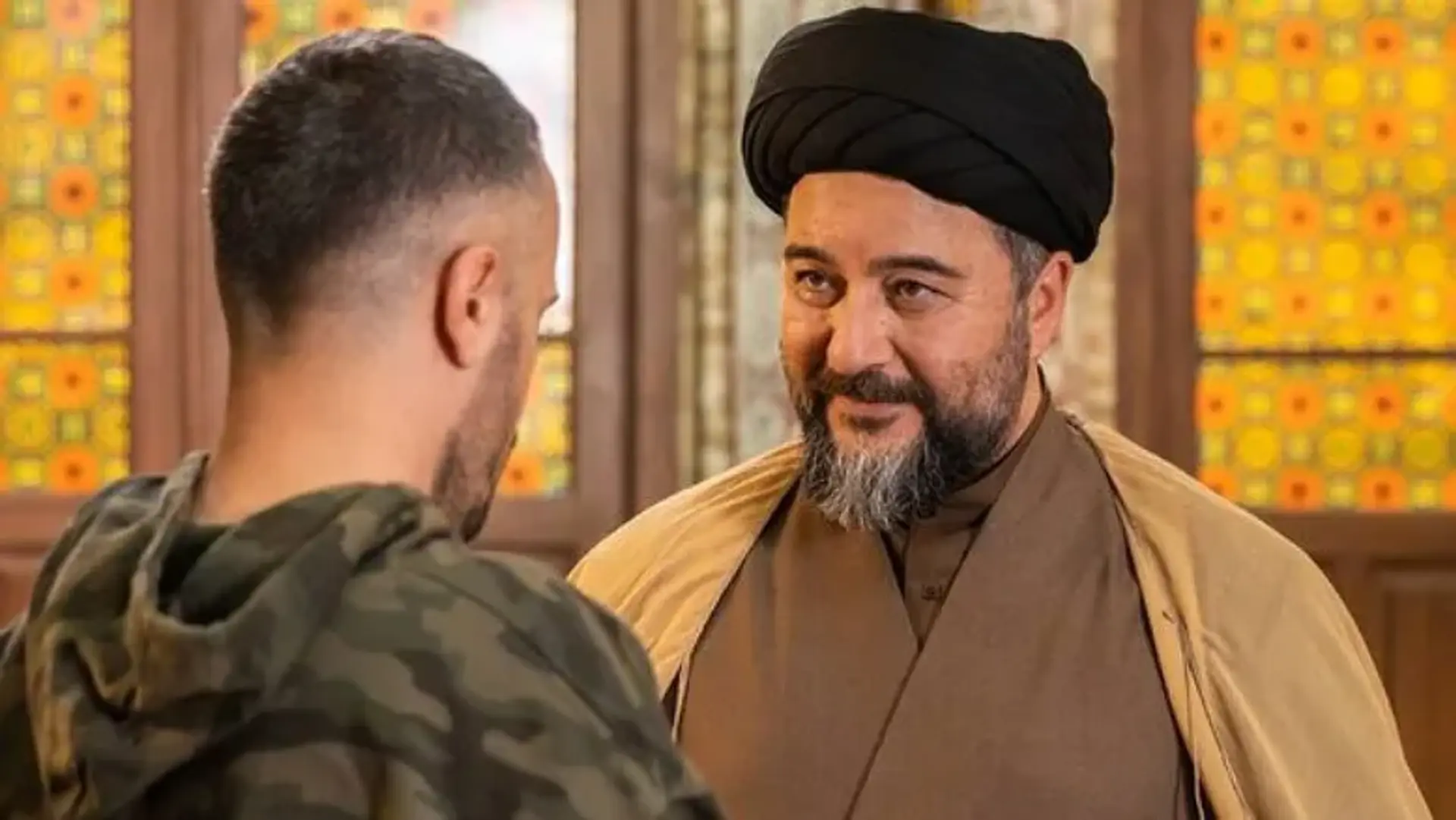 سکته امیرحسین صدیق حین بازی نقش روحانی؛ گفت‌وگو با بازیگر سریال «مشاور» 