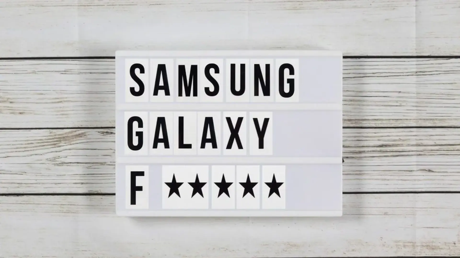 گلکسی F سامسونگ (Samsung Galaxy F)