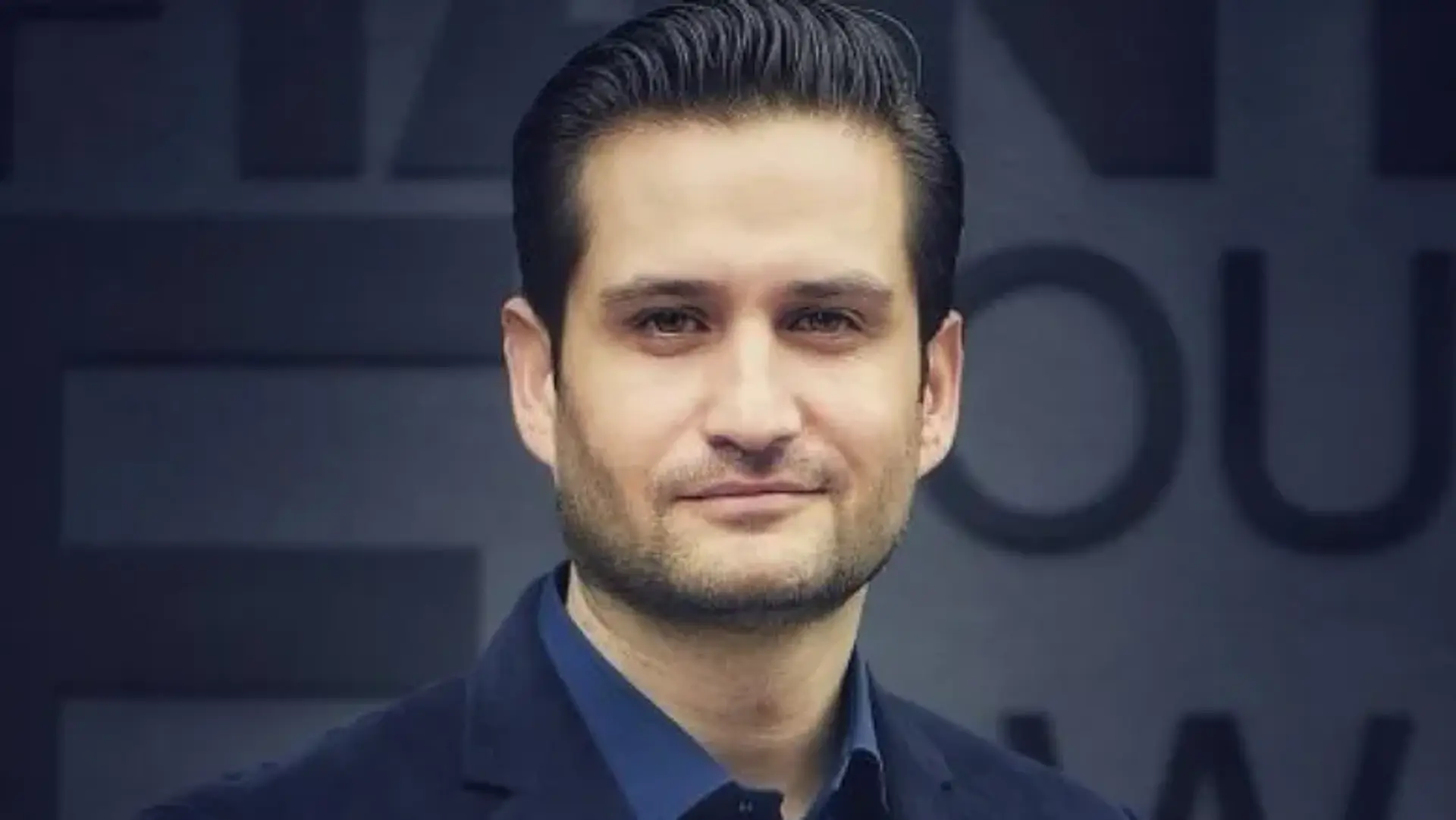 توضیح پویا امینی درباره رد ویدئو جنجالی وایرال درخواست عکس یادگاری او در مجلس ترحیم محمد کاسبی