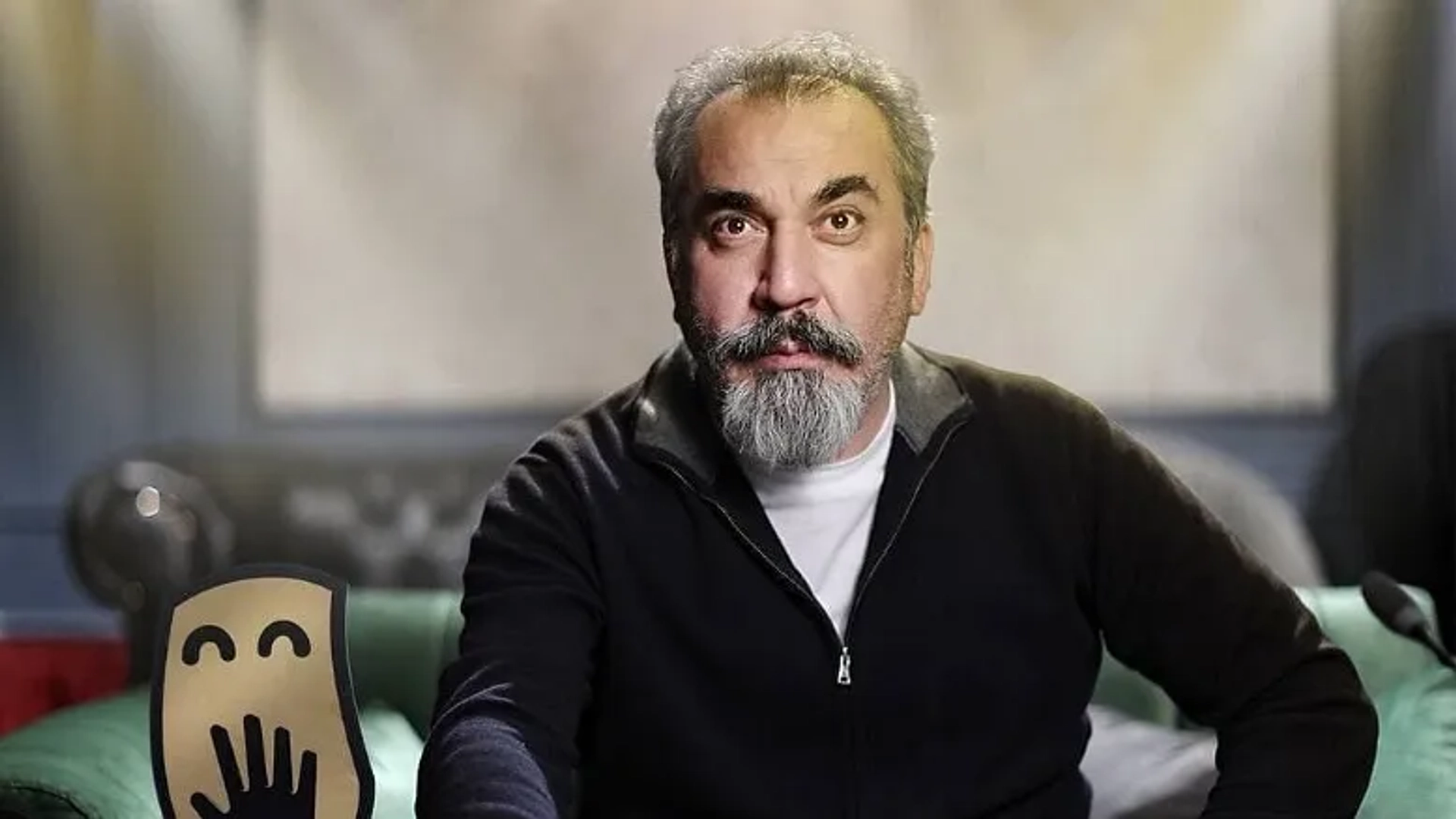 سیامک انصاری با یک رئالیتی شو جدید و شوکه کننده بازمی‌گردد؛ بیست قهرمان یک بازمانده بی آب و غذا
