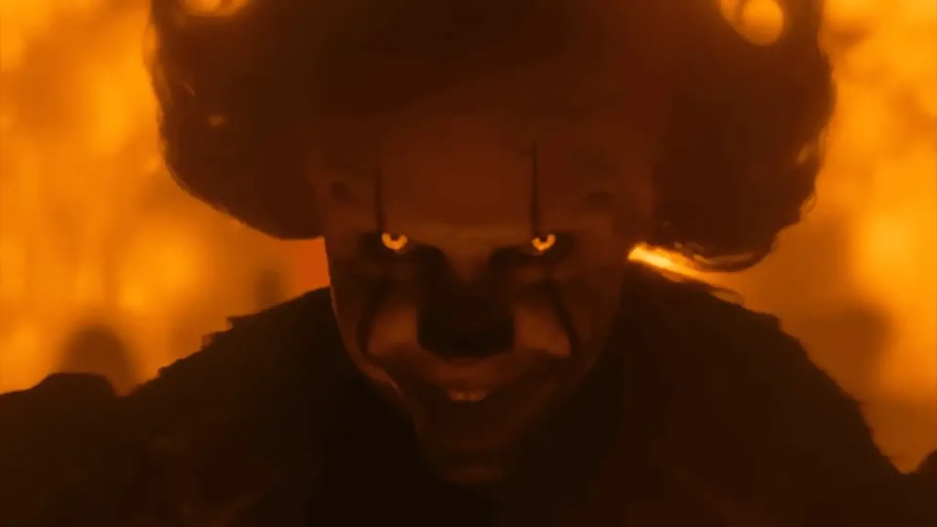 توصیه ویژه استیون کینگ, به دری خوش آمدید را در هالووین ببینید