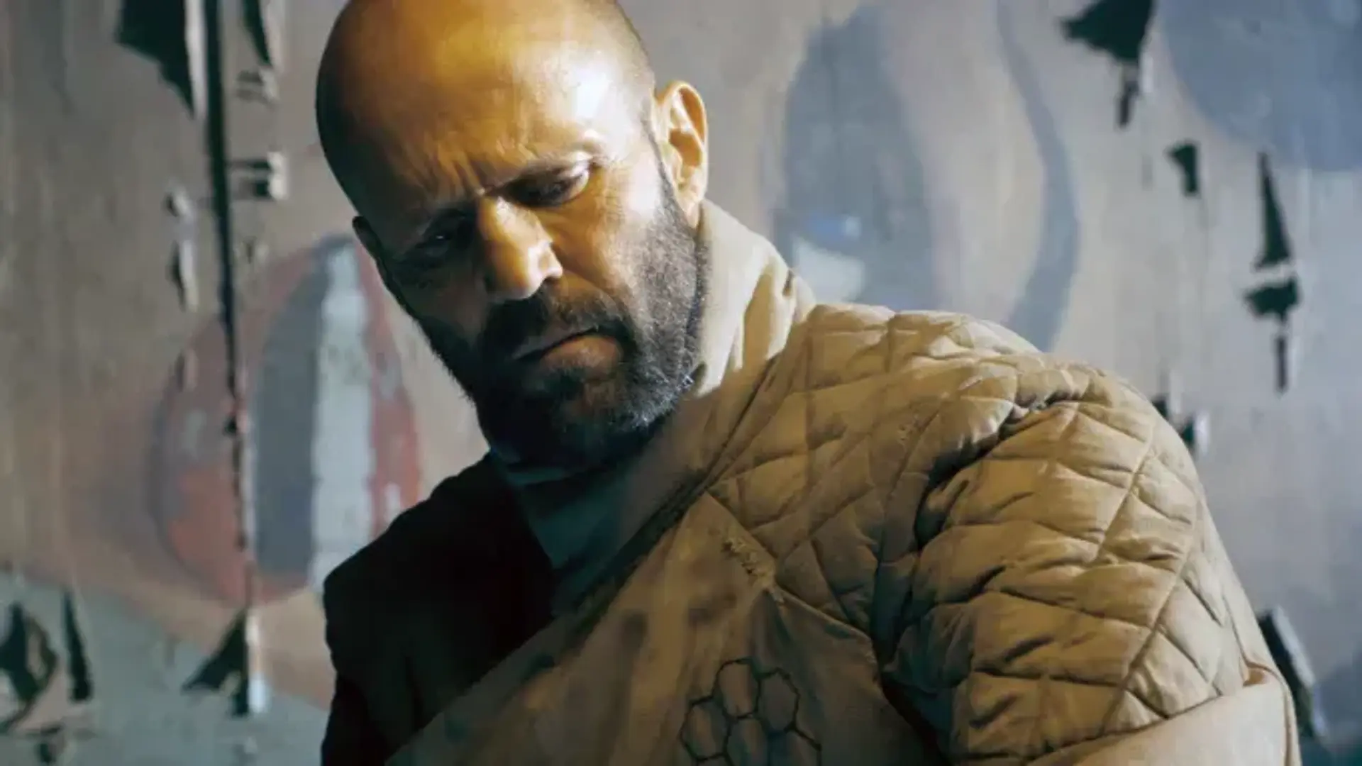 کارگردان «شب بر ما می‌آید» دنباله‌ی «زنبوردار» استاتهام را می‌سازد