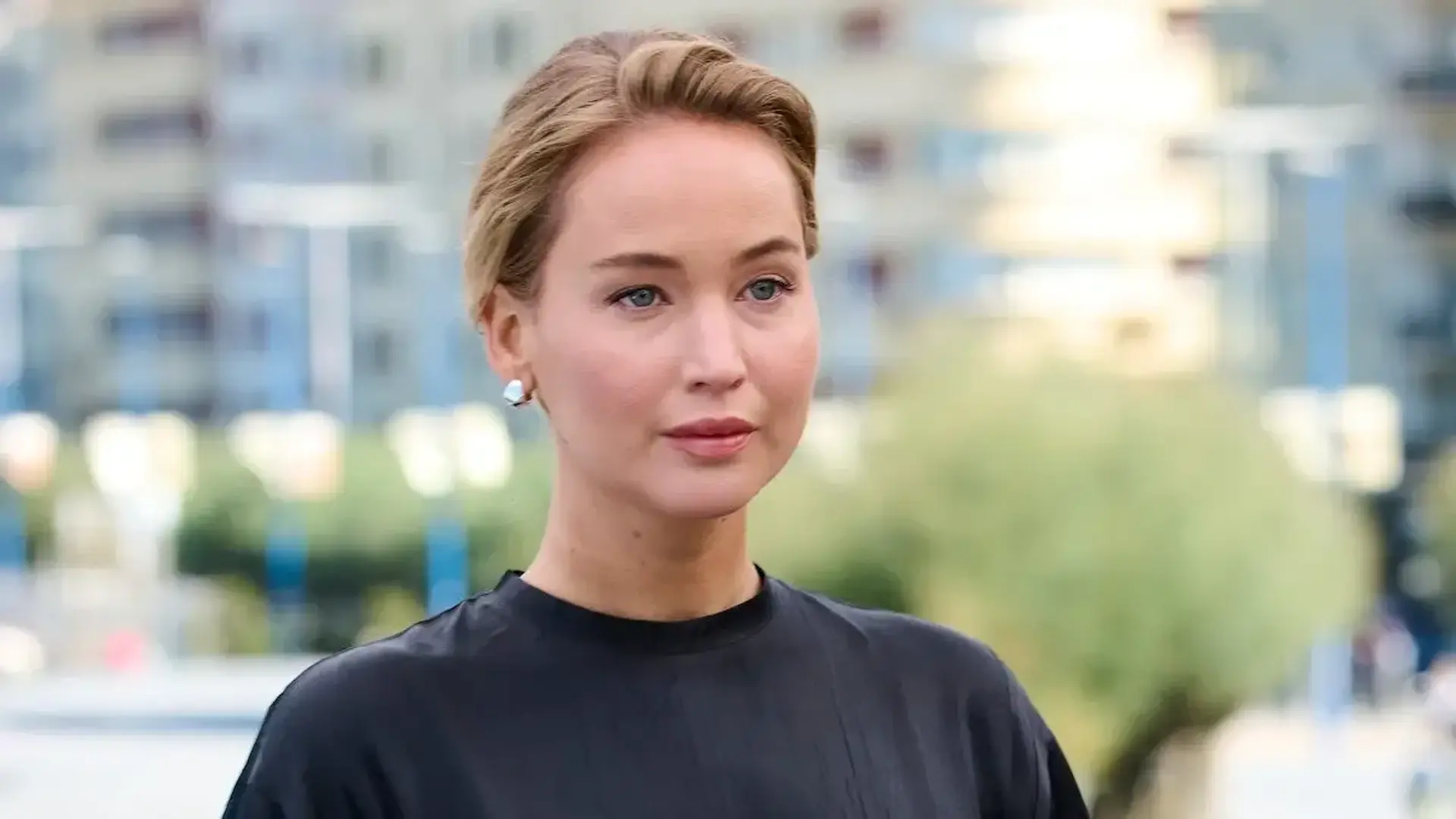 اعتراف جنیفر لارنس: قبلاً فکر می‌کردم بازیگری شرم‌آور است 