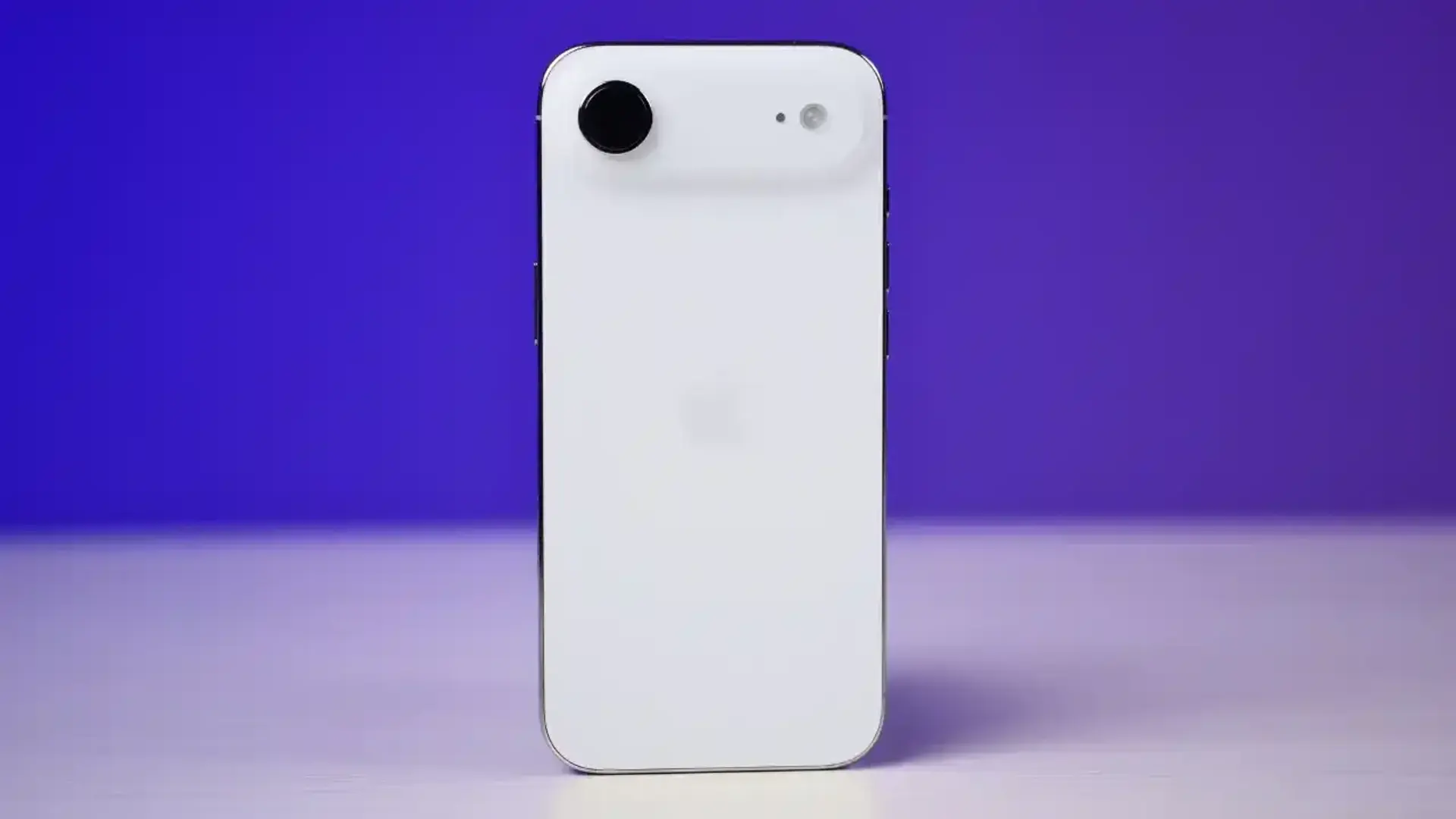 توقف موقت تولید آیفون ایر 2؛ آیفون‌های ۱۸ اولویت اپل هستند