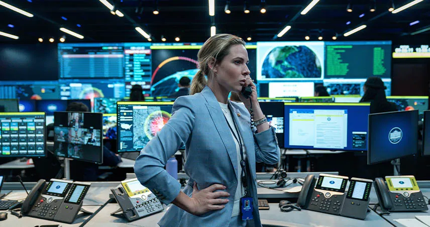 بررسی فیلم A House of Dynamite 2025 / خلاصه فیلم سینمایی خانه ای از دینامیت