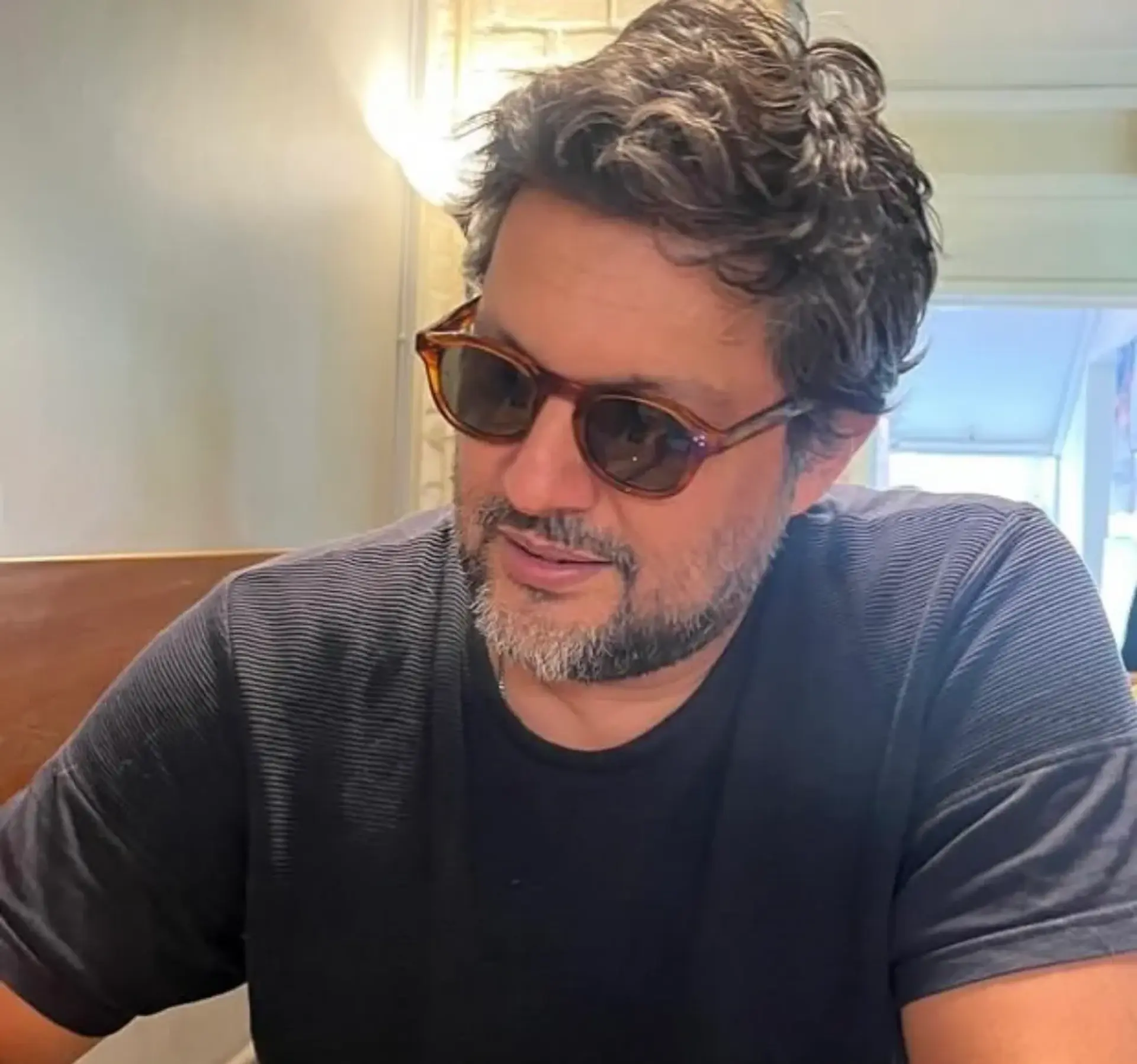 قاب‌هایی زیبا از حامد بهداد در ۵۲ سالگی 3