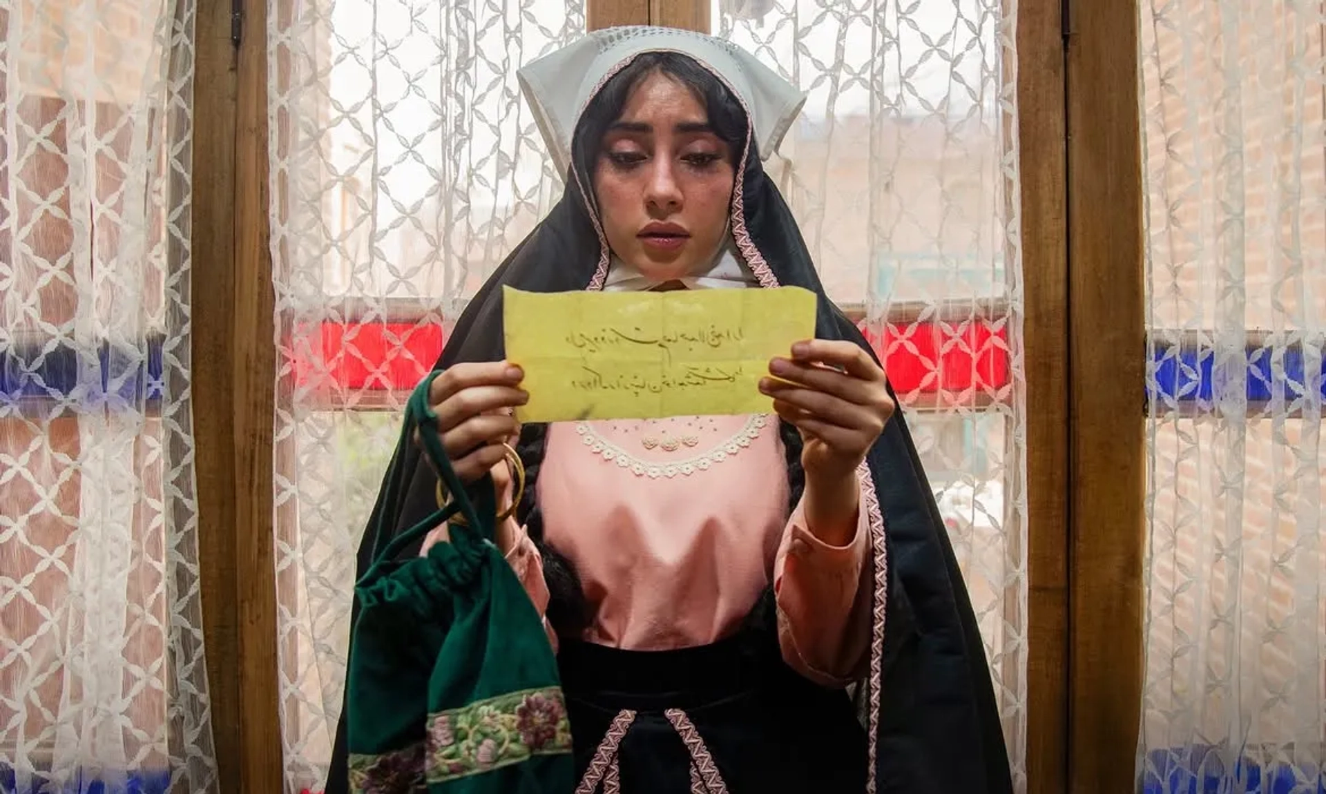 تیزر قسمت هفتم «بامداد خمار»؛ اون زمان عاشق شدن یه دختر معصیتی بود که می تونست خون به پا کنه!