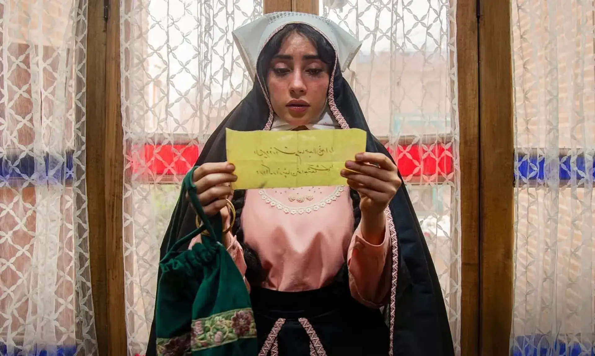 تیزر قسمت هفتم «بامداد خمار»؛ اون زمان عاشق شدن یه دختر معصیتی بود که می تونست خون به پا کنه!