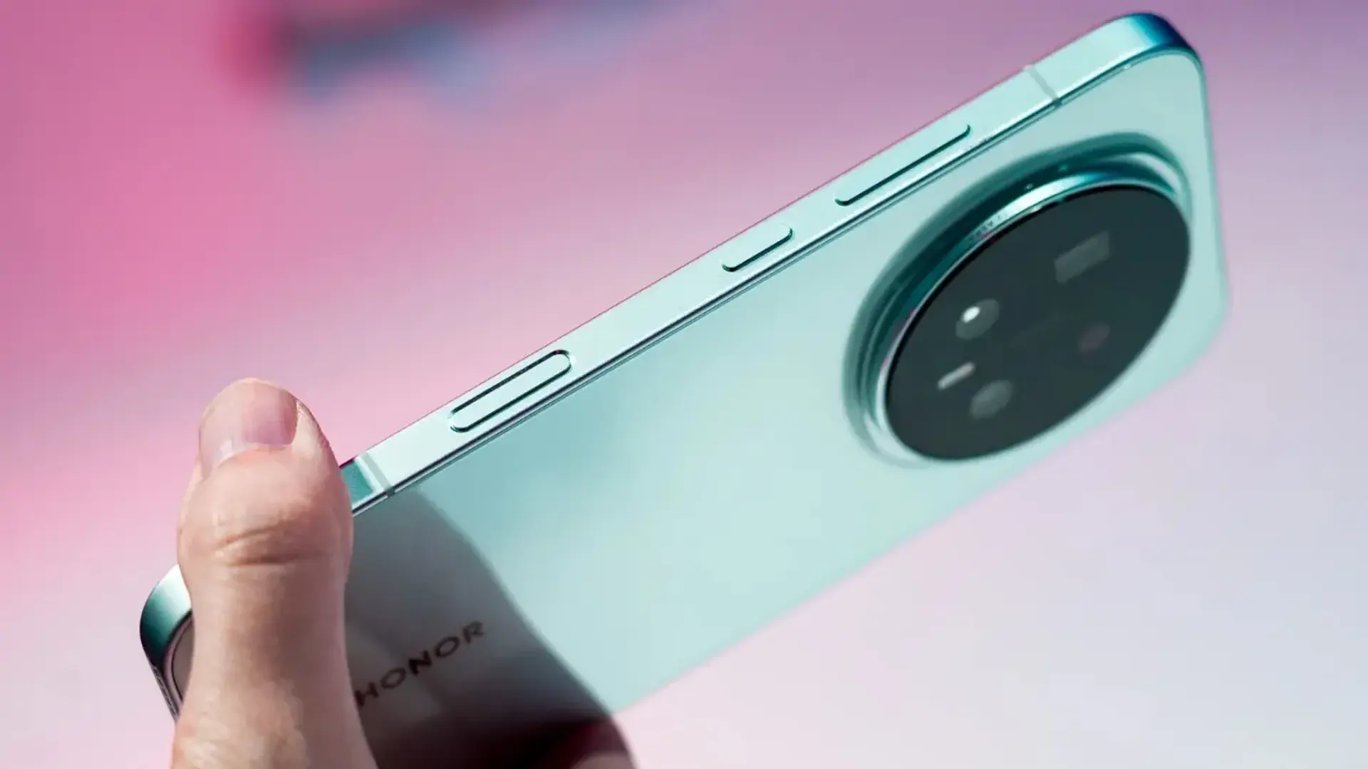 شارژ ۱۲۰ واتی در مجیک ۸ اولترا قطعی شد