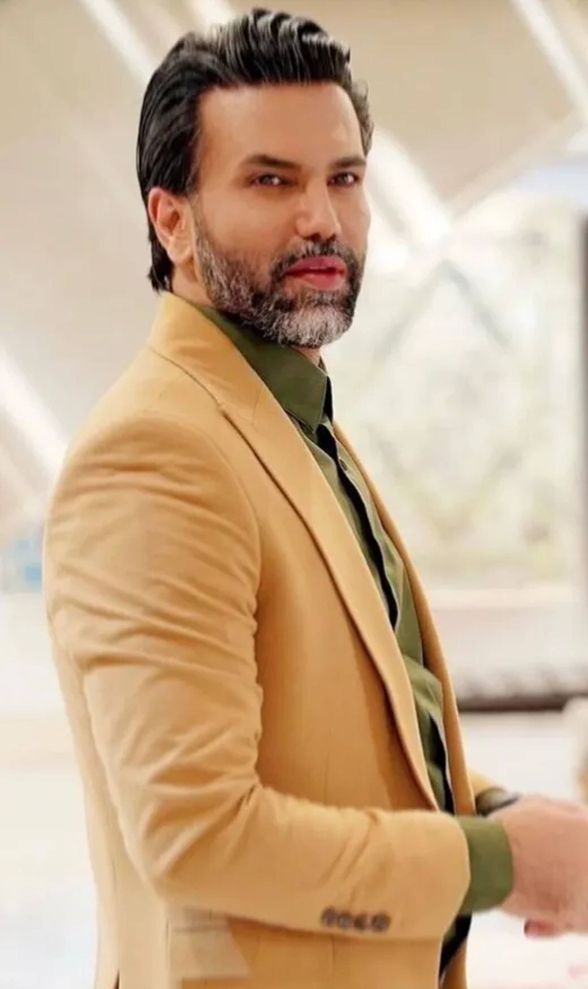 ماجرای عجیب کلاهبرداری ۶۰ میلیاردی یک دختر از علیرضا نیکبخت