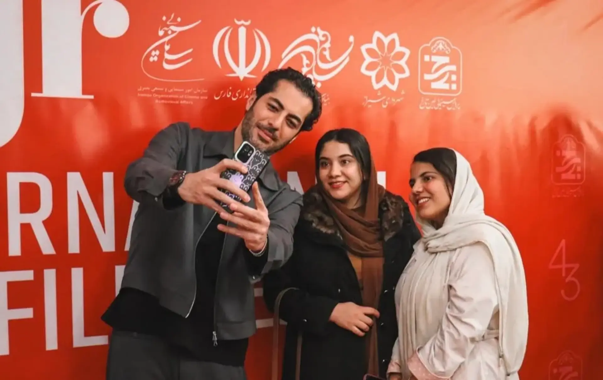 تصاویر حاشیه جشنواره جهانی فجر: نوید پورفرج در پردیس سینمایی تارخ 2