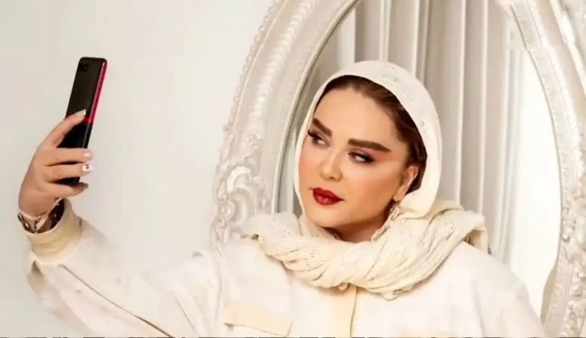 جدیدترین عکس‌های بهاره رهنما به مناسبت تولد ۵۲ سالگی او 2