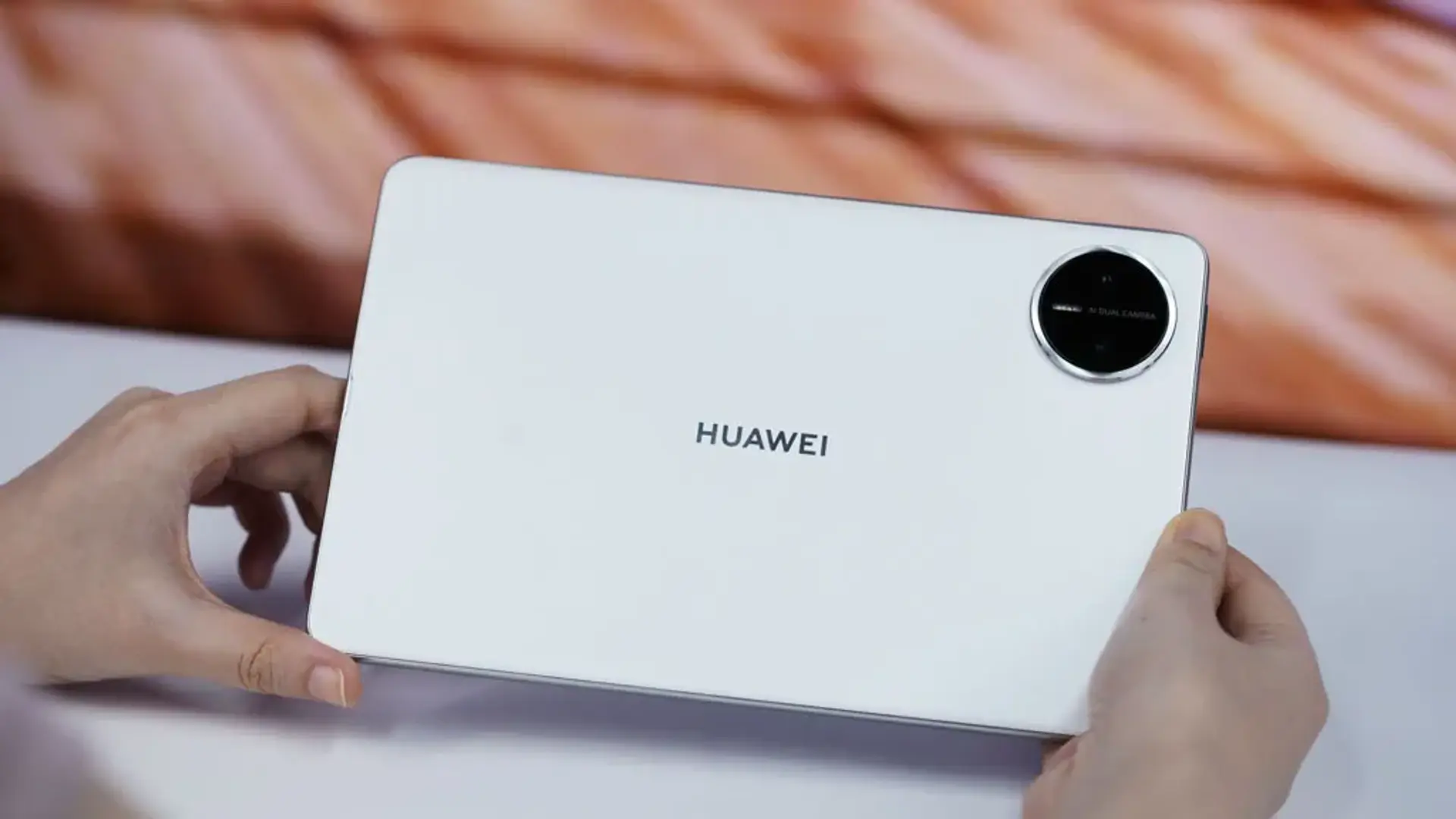 هواوی رکورد زد؛ اوج گیری فروش تبلت‌های میت پد در بازار چین