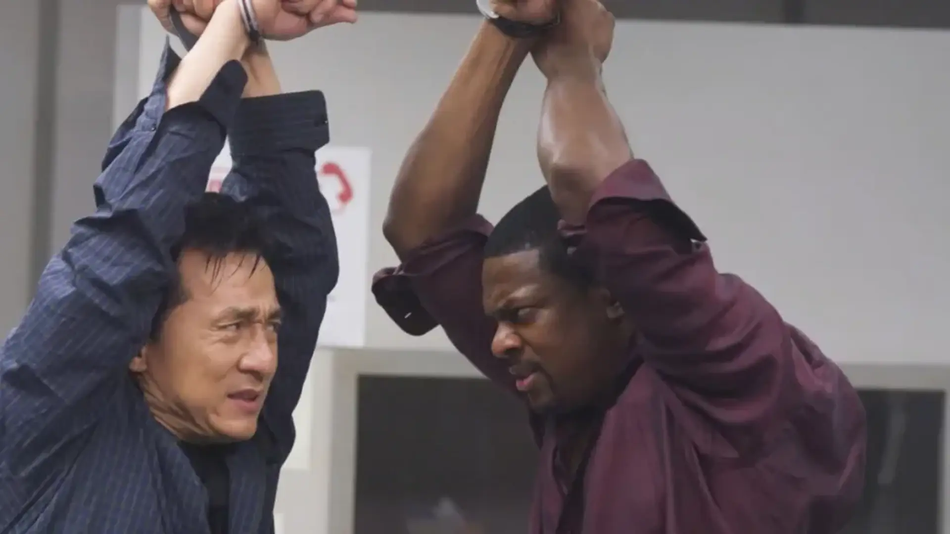 توافق پیچیده وارنر و پاراماونت برای بازگشت جکی چان و کریس تاکر؛ ردپای سیاست در هالیوود 