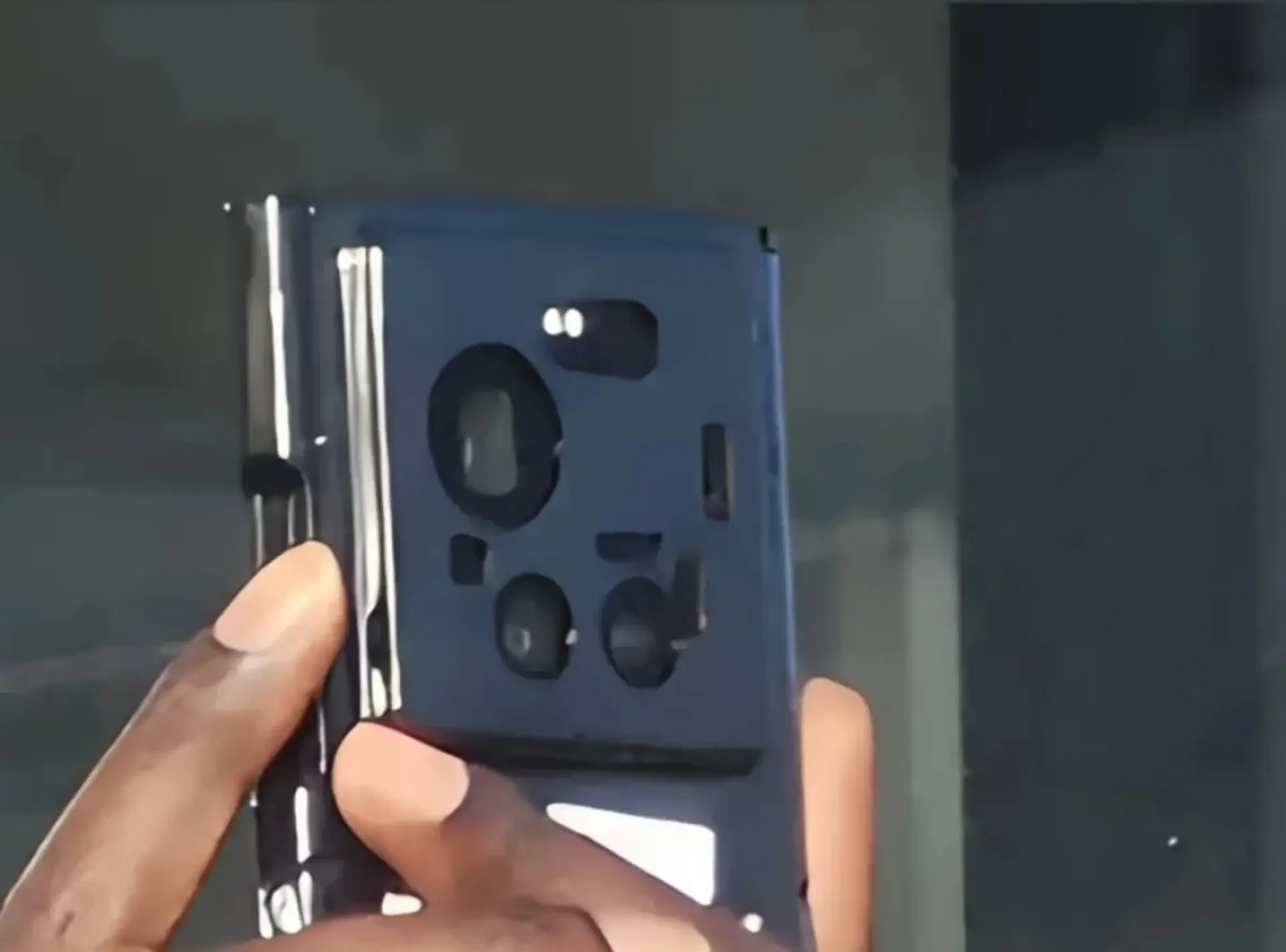 لو رفتن طراحی دوربین‌های شیائومی ۱۷ اولترا؛ بازگشت به سه لنز قدرتمند؟ 