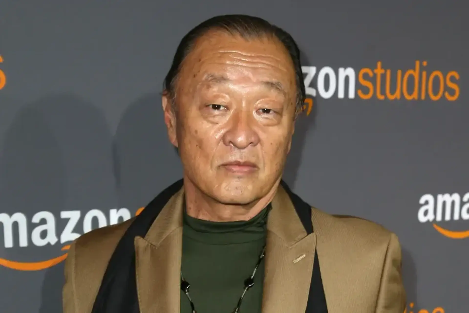 پایانِ مردی در برج بلند؛ ستاره مورتال کامبت و جیمز باند تسلیم مرگ شد 