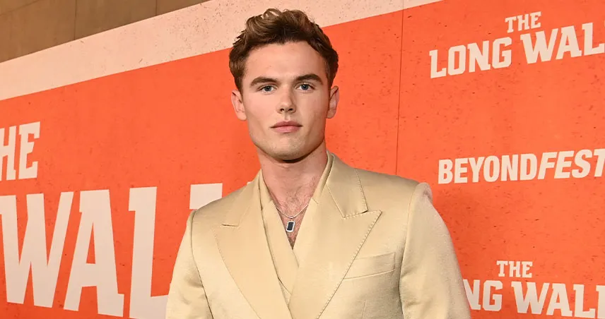 خلاصه فیلم سینمایی پیاده روی طولانی