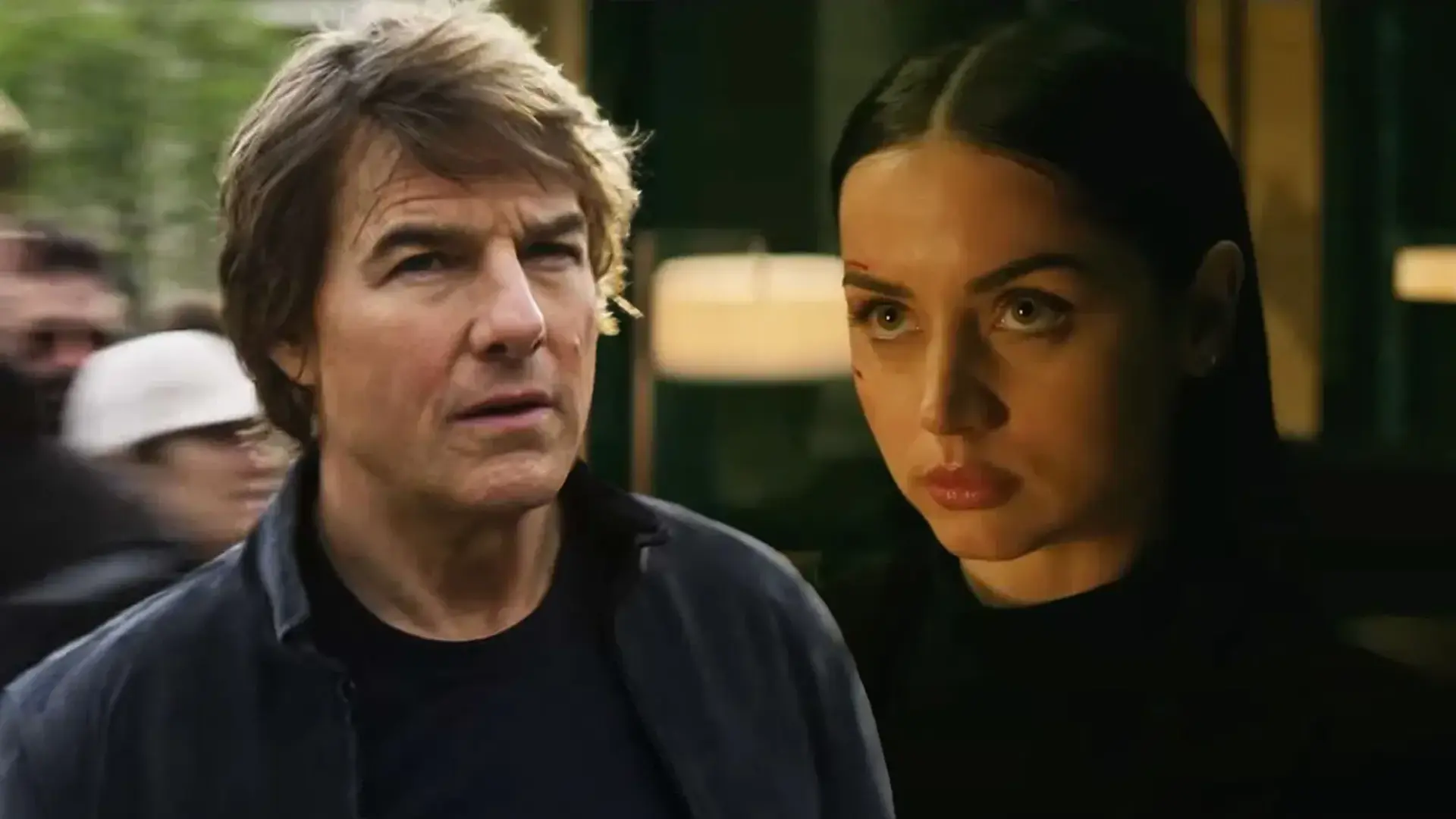 ستاره بزرگ جنبه جدایی را نداشت! تام کروز پشت سر آنا د آرماس بد می‌گوید