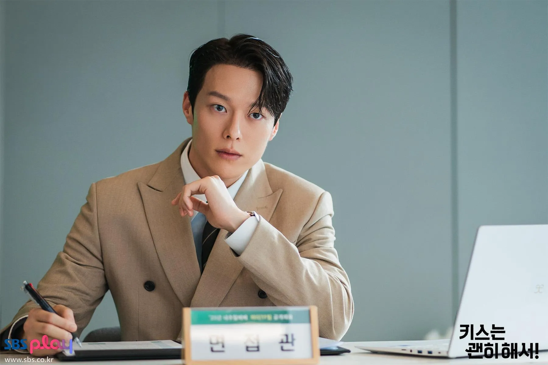 اطلاعات پخش و نمرات