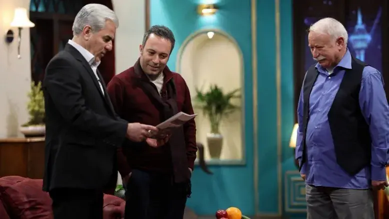 تیزر برنامه «برمودا» منتشر شد؛ کامران نجف‌زاده به مناسبت یلدا با برمودا بازمی‌گردد