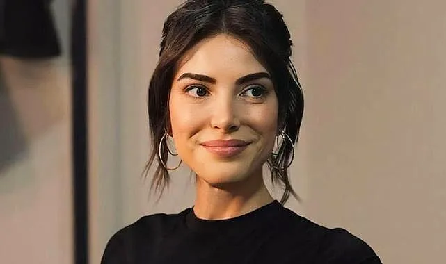 دنیز بایسال (Deniz Baysal) در نقش اسمه فورتونا