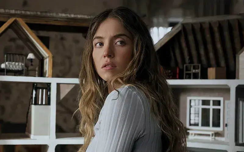 پایان نوار شکست‌ها: چگونه «خدمتکار» سال کابوس‌وار سیدنی سوئینی را نجات داد