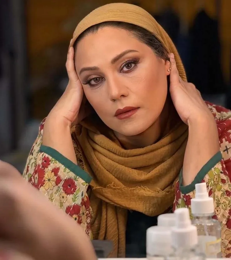 ببینید: حضور هنرمندان معروف در جشن امضای کتاب شبنم مقدمی