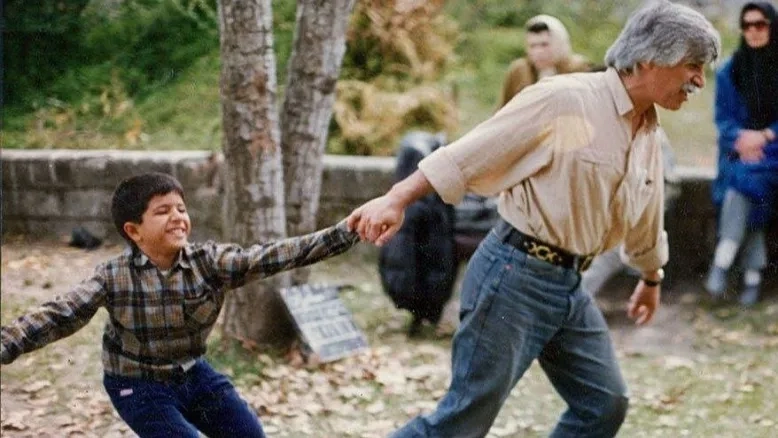 ببینید: زنده یاد بهرام بیضایی در پشت صحنه فیلم مسافران سال ۱۳۶۹