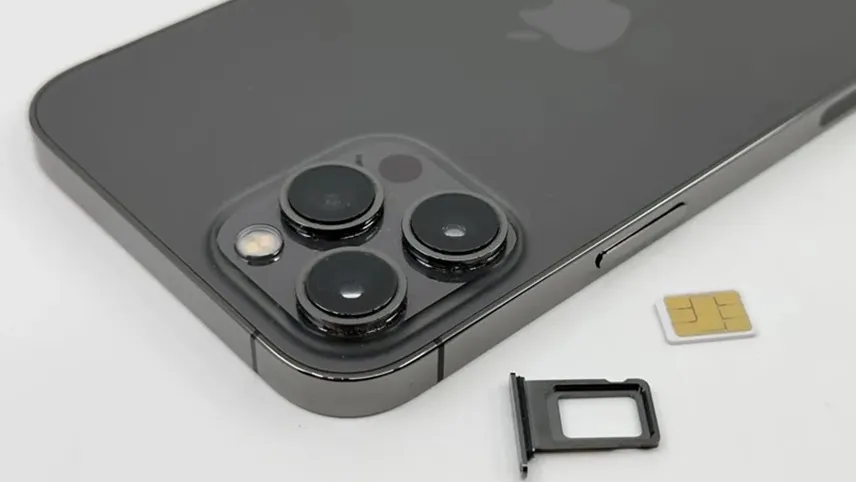 آموزش قرار دادن سیم کارت در آیفون