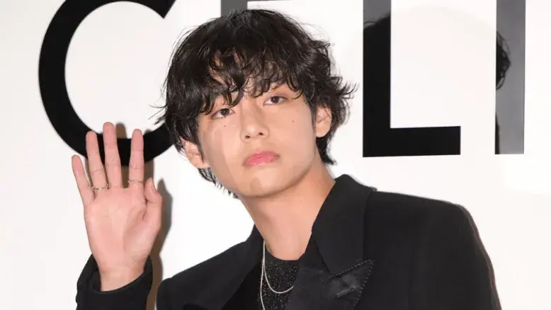 آلبوم عکس‌های کیم ته هیونگ (وی) عضو گروه بی تی اس ویژه سالروز تولد او 1