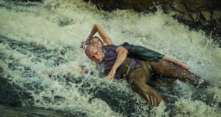 نقد فیلم اپکس / نمرات فیلم Apex