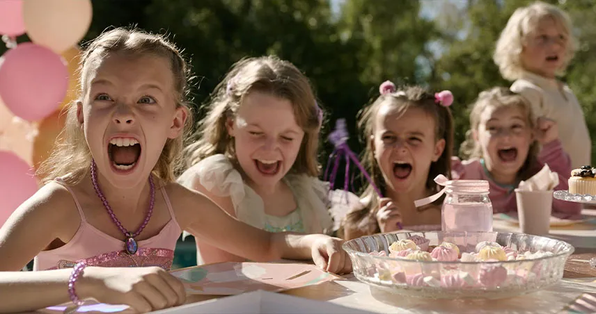 معرفی فیلم سینمایی موفق باشید، خوش بگذرانید و نمیرید